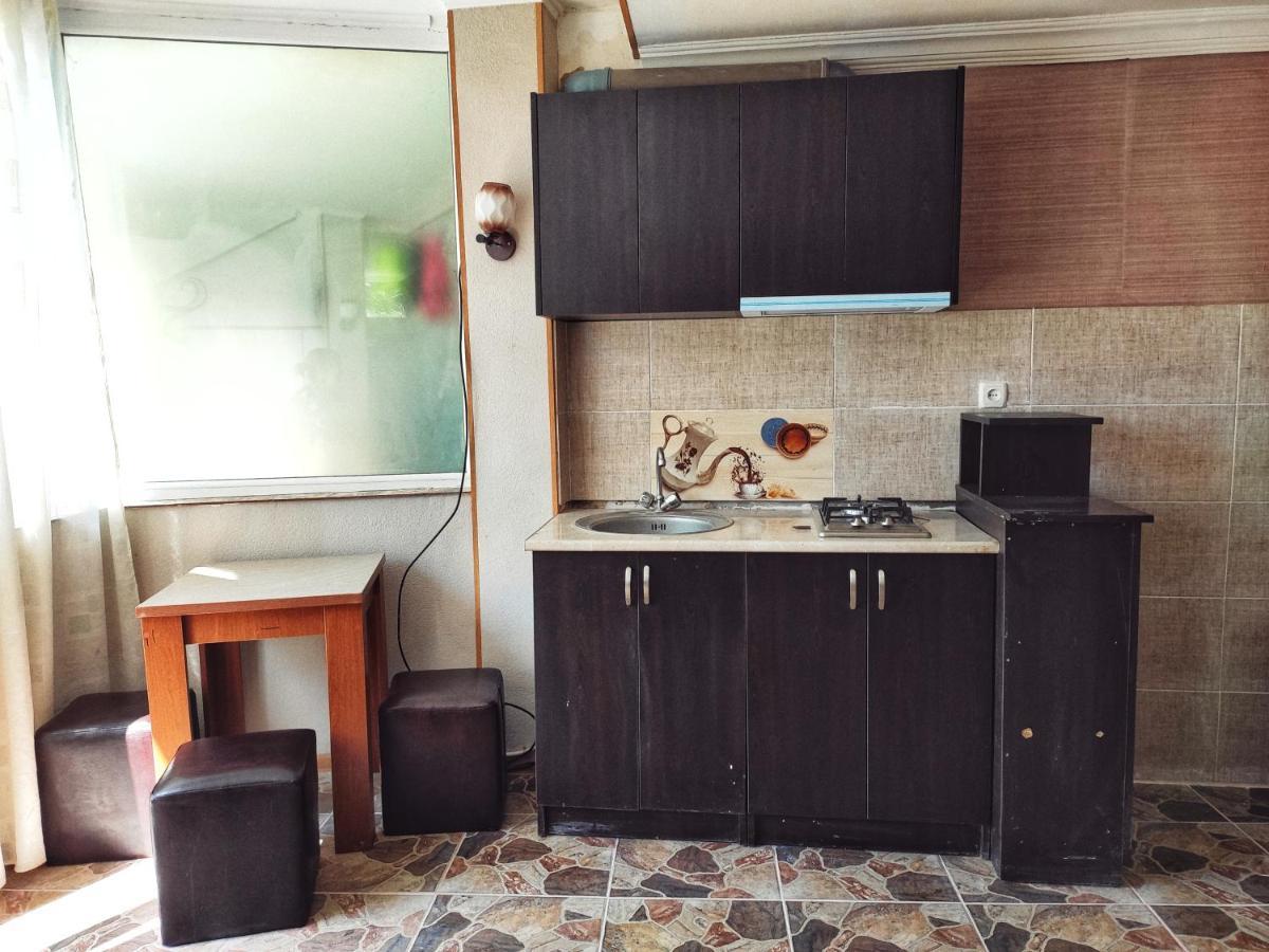 Guesthouse Ttt-1 Tbilisi Ngoại thất bức ảnh
